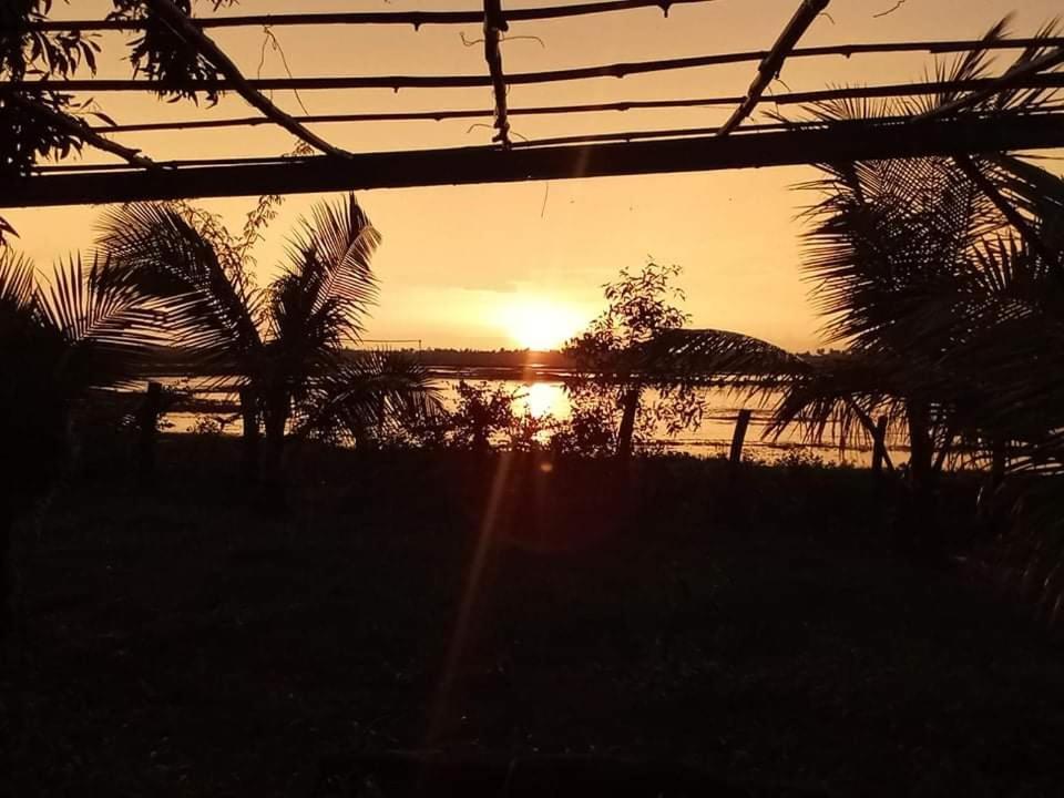 Salt Field Glamping Hotel Kampot Buitenkant foto