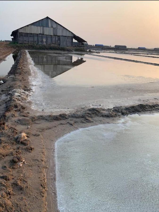 Salt Field Glamping Hotel Kampot Buitenkant foto