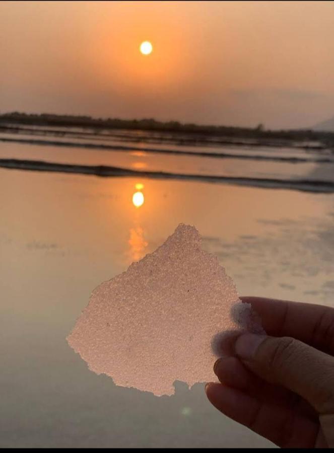 Salt Field Glamping Hotel Kampot Buitenkant foto