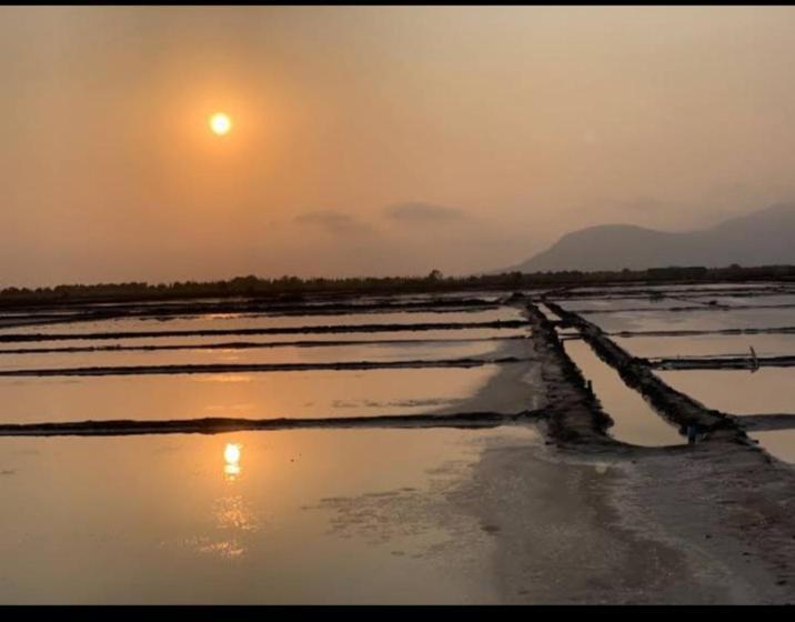 Salt Field Glamping Hotel Kampot Buitenkant foto