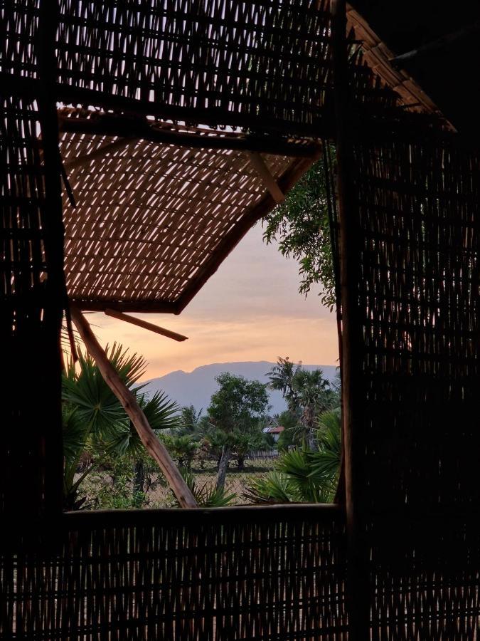 Salt Field Glamping Hotel Kampot Buitenkant foto