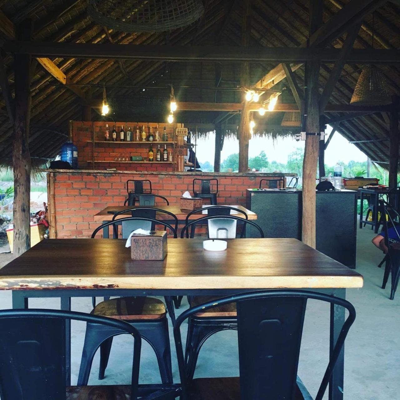 Salt Field Glamping Hotel Kampot Buitenkant foto