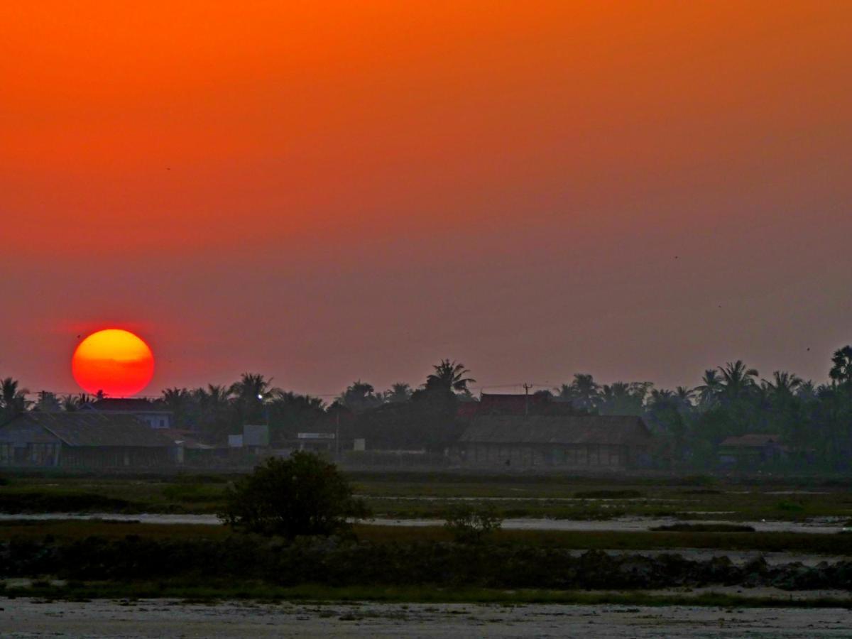 Salt Field Glamping Hotel Kampot Buitenkant foto